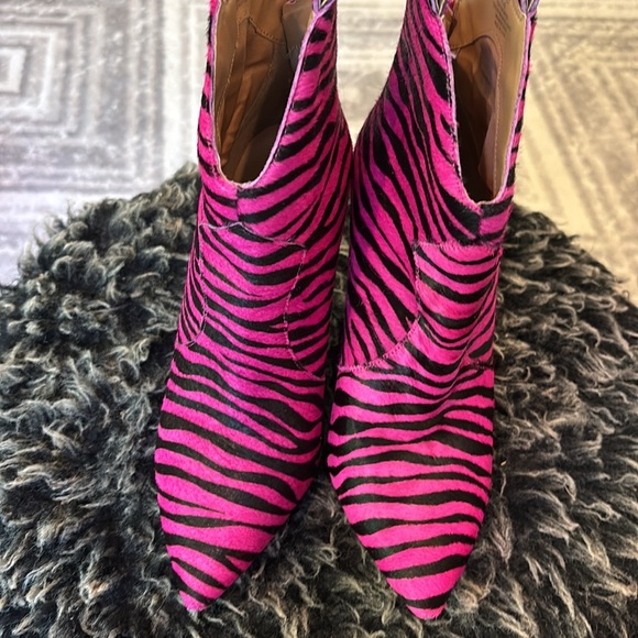 Jessica Simpson Womens Pixellez2 Cow Hair Zebra Print Ankle Boots 9 M pink Blk - Picture 2 of 11